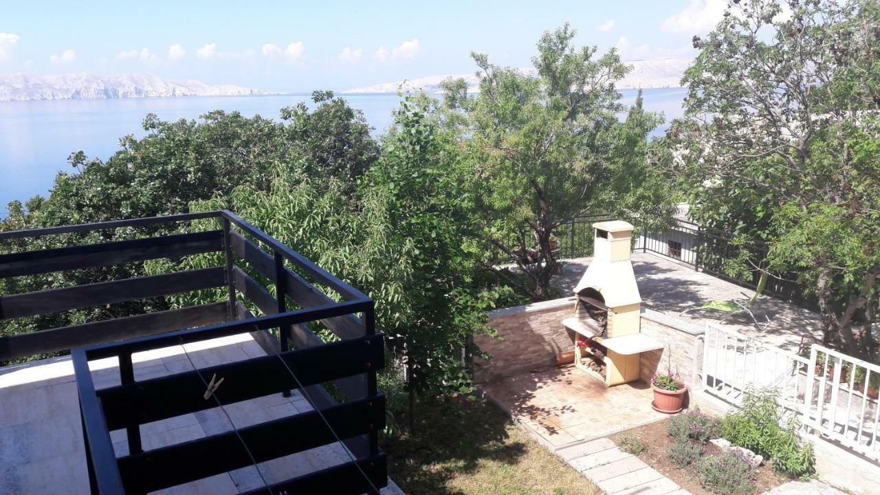 Mica Apartment Senj  Luaran gambar