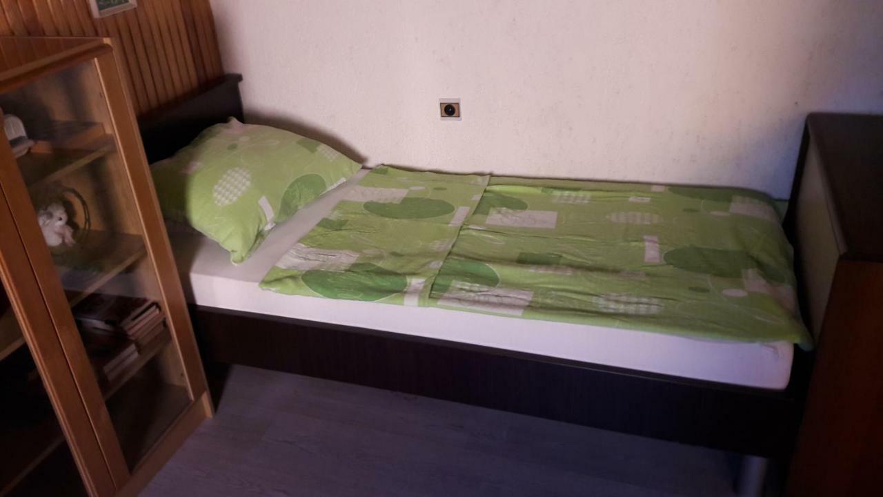 Mica Apartment Senj  Luaran gambar